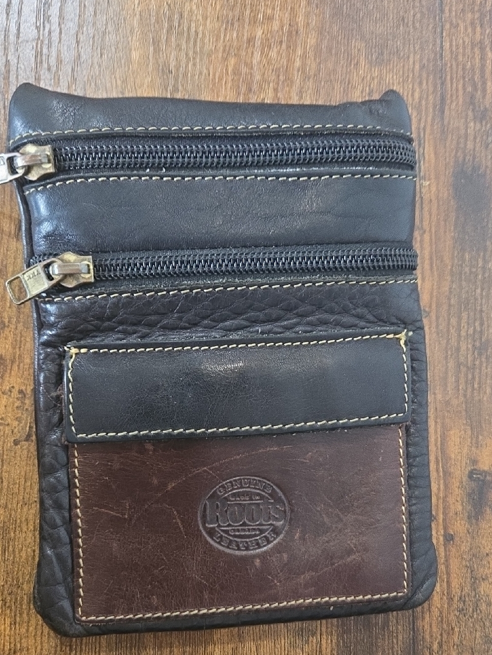 Roots Two-Tone Brown & Black Leather Zip Pouch Vtg